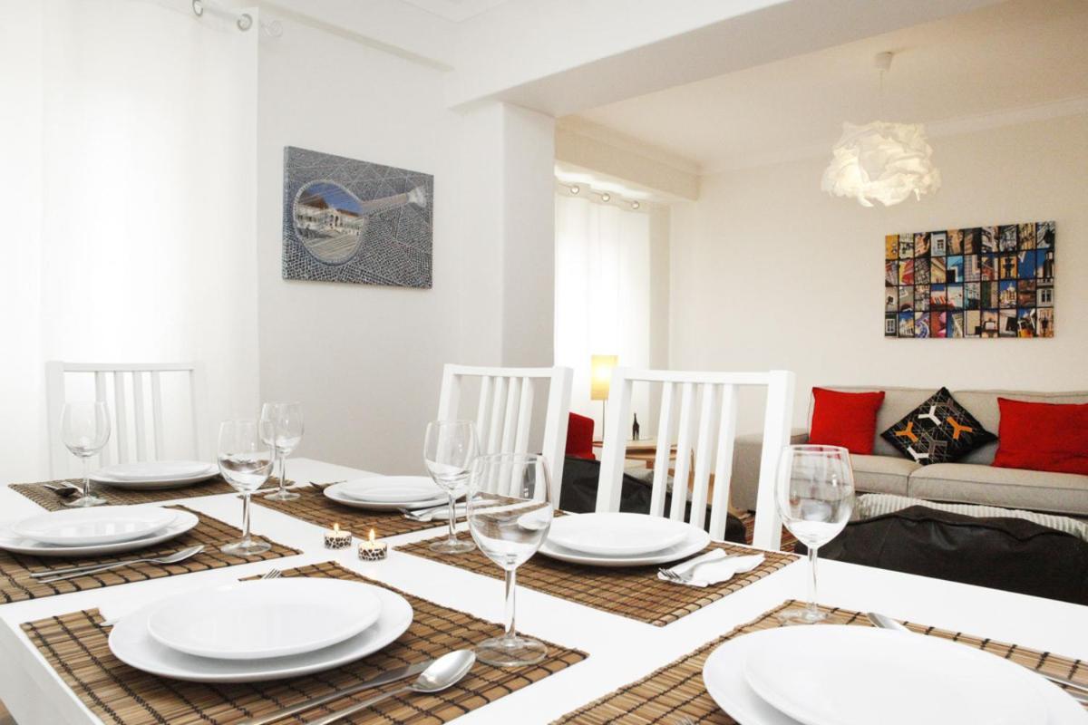Family Central Apartment In São Pedro do Estoril Eksteriør billede