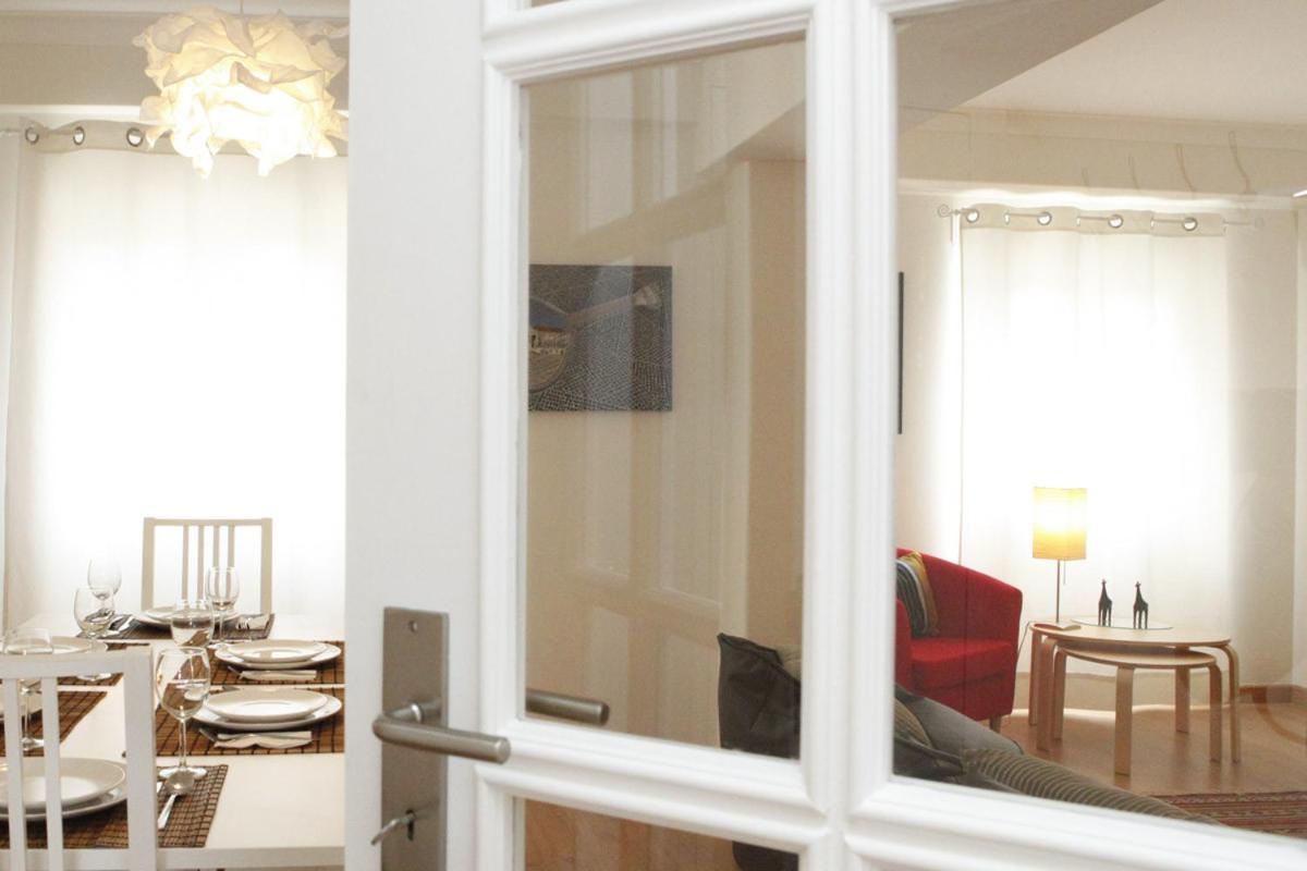 Family Central Apartment In São Pedro do Estoril Eksteriør billede