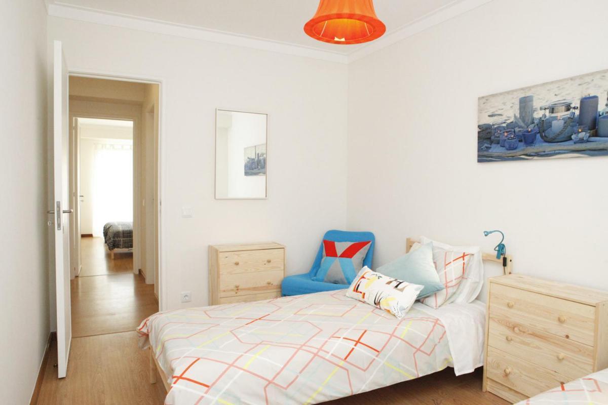 Family Central Apartment In São Pedro do Estoril Eksteriør billede
