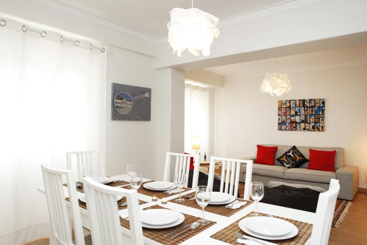 Family Central Apartment In São Pedro do Estoril Eksteriør billede