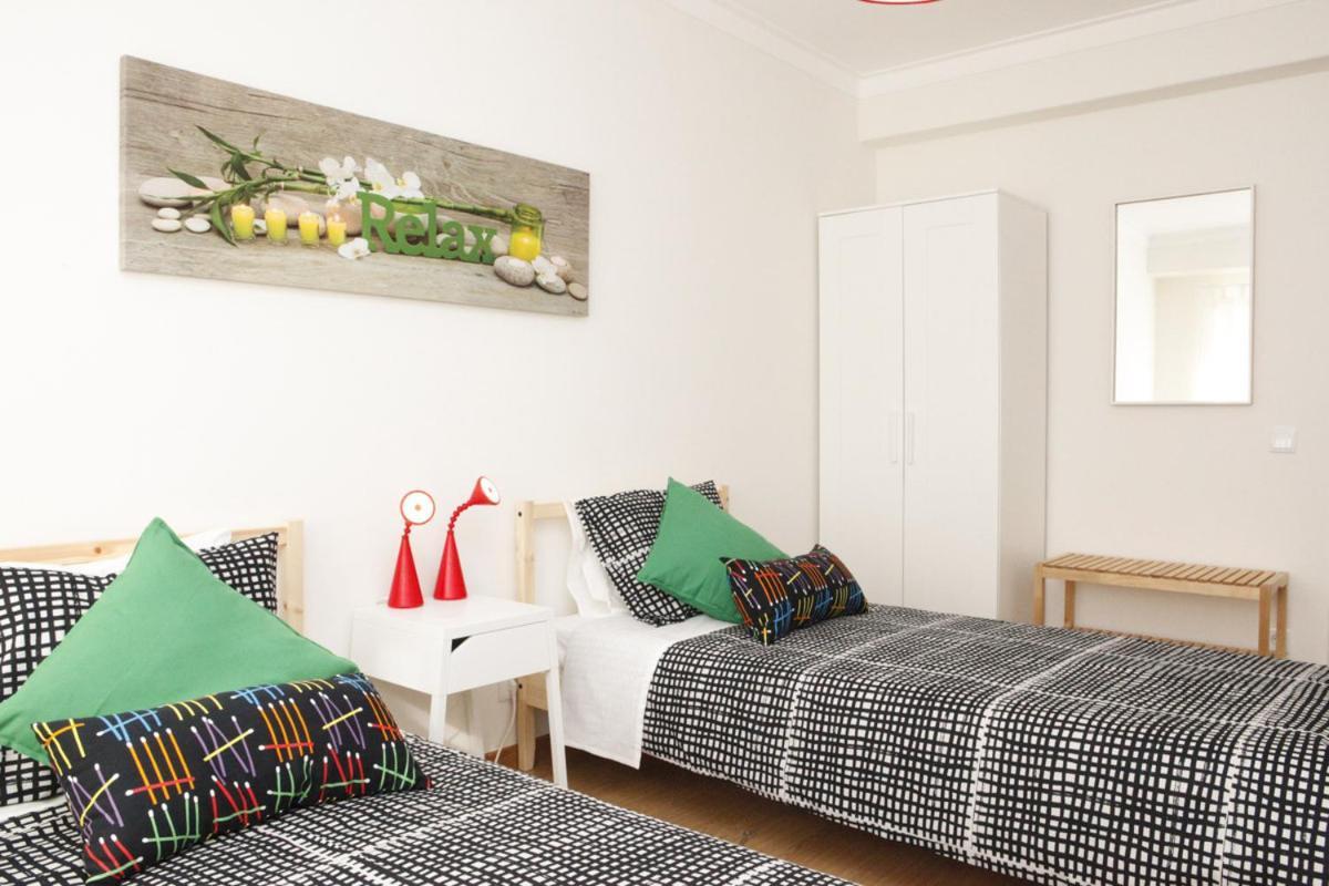 Family Central Apartment In São Pedro do Estoril Eksteriør billede